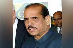 शिवसेना के दिग्गज नेता मनोहर जोशी ने मुंबई के हिंदुजा अस्पताल में ली आखिरी सांस शिवसेना के दिग्गज नेता मनोहर जोशी ने मुंबई के हिंदुजा अस्पताल में ली आखिरी सांस