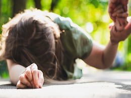 बच्चों में क्यों बढ़ रहे हैं मिर्गी के मामले, एक्सपर्ट से जानिए कारण, लक्षण और क्या दें तुरंत उपचार बच्चों में क्यों बढ़ रहे हैं मिर्गी के मामले, एक्सपर्ट से जानिए कारण, लक्षण और क्या दें तुरंत उपचार