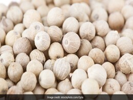 सालों से लगे चश्मे को हटा सकते हैं ये सफेद दाने, ब्लड प्रेशर, अर्थराइटिस और वजन को करते हैं कंट्रोल, जानें दखनी/सफेद मिर्च के चमत्कारी फायदे सालों से लगे चश्मे को हटा सकते हैं ये सफेद दाने, ब्लड प्रेशर, अर्थराइटिस और वजन को करते हैं कंट्रोल, जानें दखनी/सफेद मिर्च के चमत्कारी फायदे