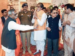 18 दिन बाद फिर राम लला के दर्शन करने अयोध्या पहुंचे अमिताभ बच्चन, हाथ जोड़कर भक्ति में लीन दिखे बिग बी