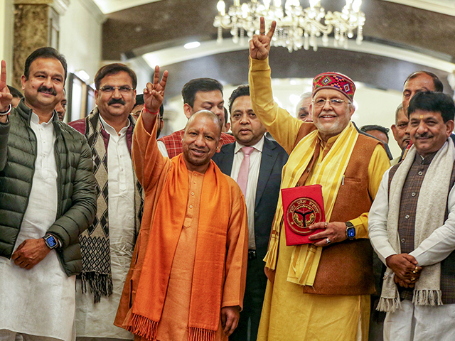 UP Lift ACT: यूपी सरकार आज विधानसभा में लिफ्ट एक्ट करेगी पेश