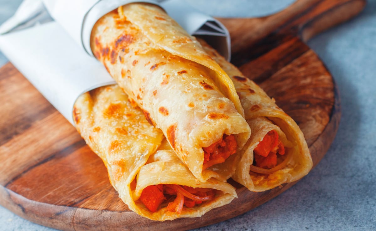 Tandoori Veg Kathi Roll is extremely versatile. Tandoori Veg Kathi Roll is extremely versatile.