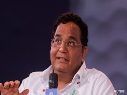 Paytm Founder Says He Would "Love To Fund" This Vending Machine For Street Dogs Paytm Founder Says He Would "Love To Fund" This Vending Machine For Street Dogs