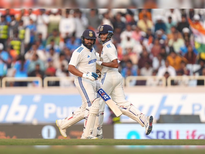c.ndtvimg.com/2024-02/ape4u2so_rohit-sharma-yashas...
