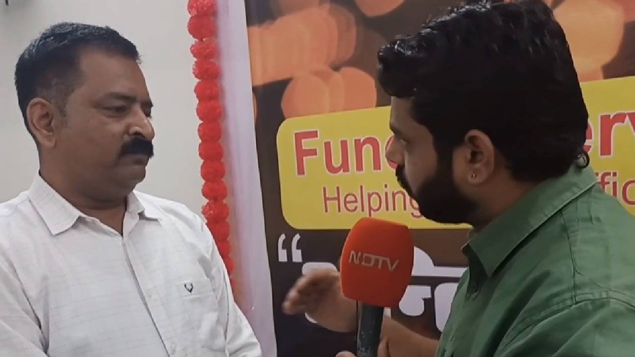 पिता पुत्र ने शुरू किया अनुठा स्टार्टअप देते हैं अंतिम संस्कार के स्पेशल पैकेज