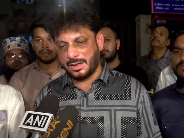 AIMIM Leader Waris Pathan Shares What Muslim Cleric Detained Over Hate Speech Told Him