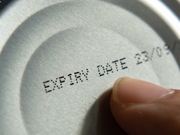 What To Do If You Mistakenly Eat Expired Food? Clinical Nutritionist Explains