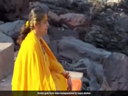 27 साल का करियर छोड़ संन्यासी बनीं दीया और बाती हम की ये एक्ट्रेस, इस दिन शेयर किया था सोशल मीडिया पर आखिरी पोस्ट 27 साल का करियर छोड़ संन्यासी बनीं दीया और बाती हम की ये एक्ट्रेस, इस दिन शेयर किया था सोशल मीडिया पर आखिरी पोस्ट