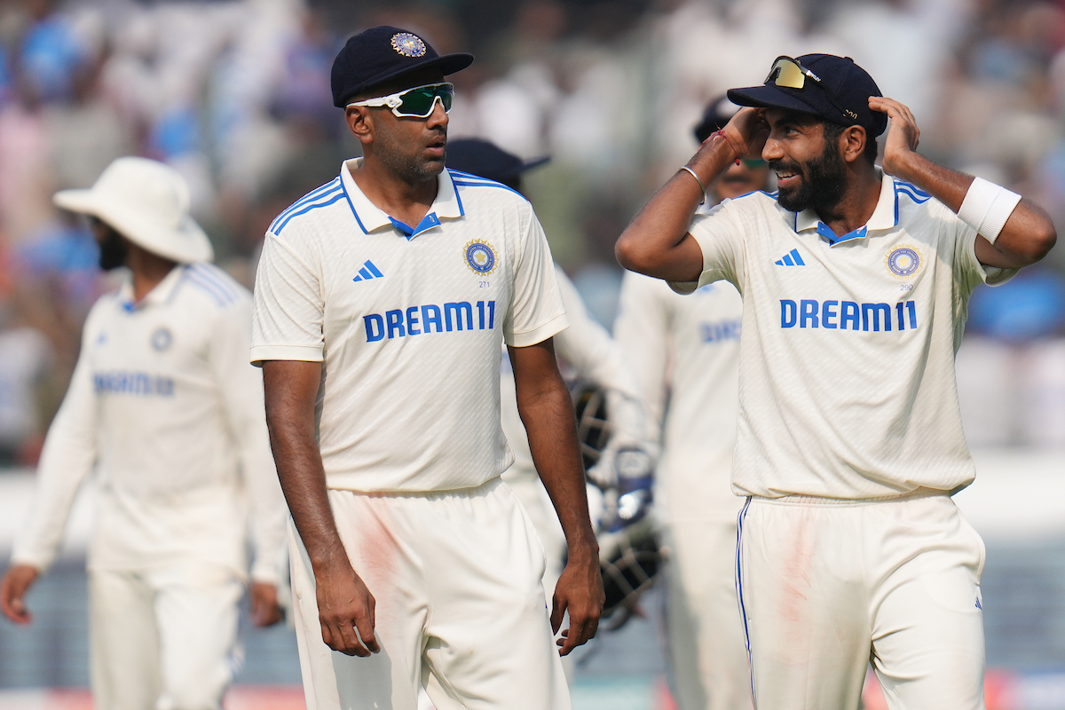 IND vs ENG 3rd Test: राजकोट टेस्ट छोड़ घर लौटे अश्विन, भारत को मिला दूसरा खिलाड़ी, जानिये रनिंग मैच में खिलाड़ी बदलने के नियम