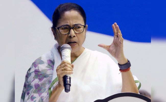 संदेशखाली हिंसा पर बीजेपी और तृणमूल कांग्रेस के बीच जुबानी जंग, ममता बनर्जी भड़कीं