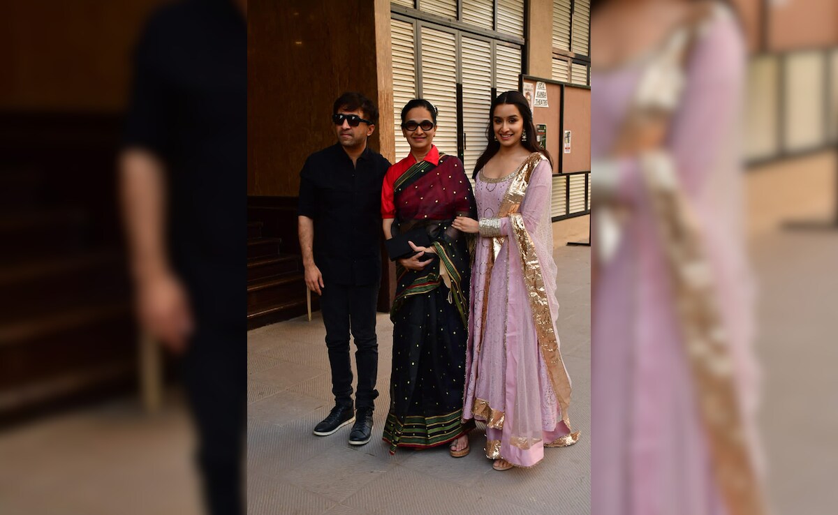 In Pics: Shraddha Kapoor's Famjam Moments With Mother Shivangi Kapoor And Brother Siddhanth Kapoor By Her Side