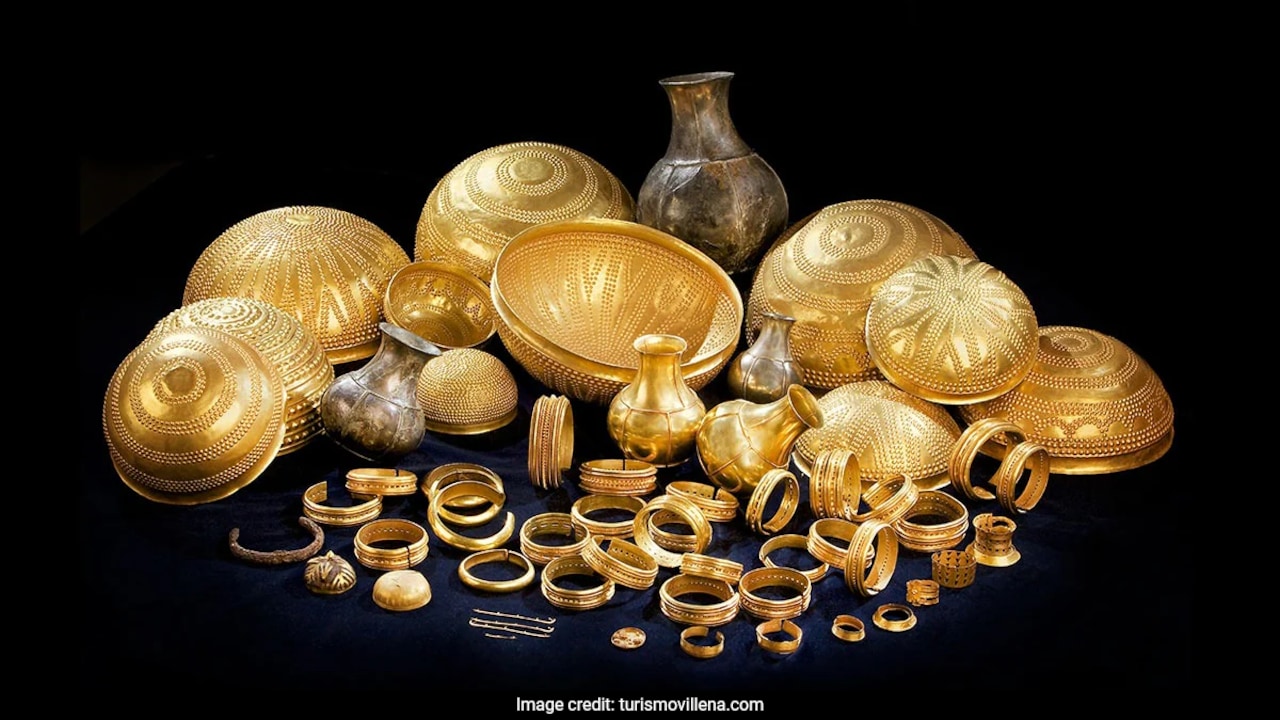 Thieves steal Spain’s Treasure of Villena in four-minute museum heist