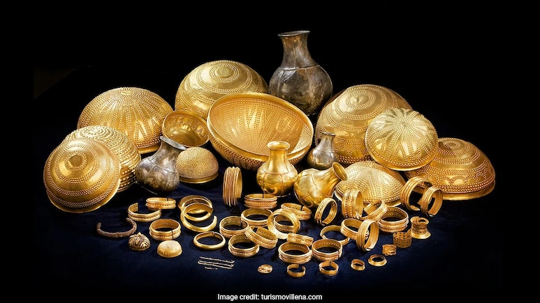 Thieves Steal 'Treasure Of Villena' In 4-Minute Spanish Museum Heist, Leave Metal From Outer Space Behind