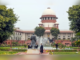 सांसदों-विधायकों को अभियोजन से छूट देने का मामला : सुप्रीम कोर्ट चार मार्च को सुनाएगा फैसला सांसदों-विधायकों को अभियोजन से छूट देने का मामला : सुप्रीम कोर्ट चार मार्च को सुनाएगा फैसला