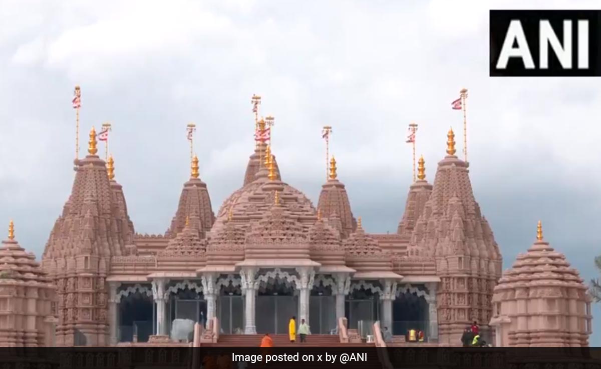 EXPLAINER: अबू धाबी में बने पहले हिन्दू मंदिर की क्या है खासियतें...? कितने करोड़ में बना, कितनी ईंटें लगीं