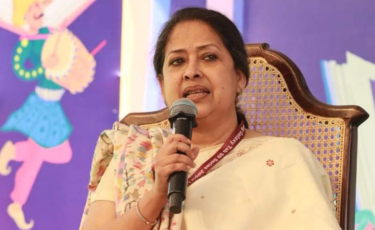 'कांग्रेस को अब राहुल गांधी और गांधी परिवार से बाहर निकलने के बारे में सोचना चाहिए'