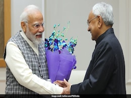 Nitish Kumar Meets PM Modi, First Time After His Return To NDA Fold Nitish Kumar Meets PM Modi, First Time After His Return To NDA Fold