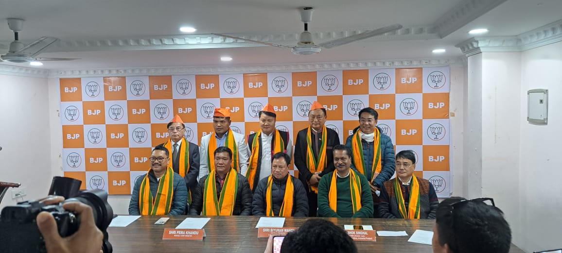 4 Arunachal MLAs Switch Ahead Of Polls, BJP Now Has 56/60 Assembly Seats 4 Arunachal MLAs Switch Ahead Of Polls, BJP Now Has 56/60 Assembly Seats