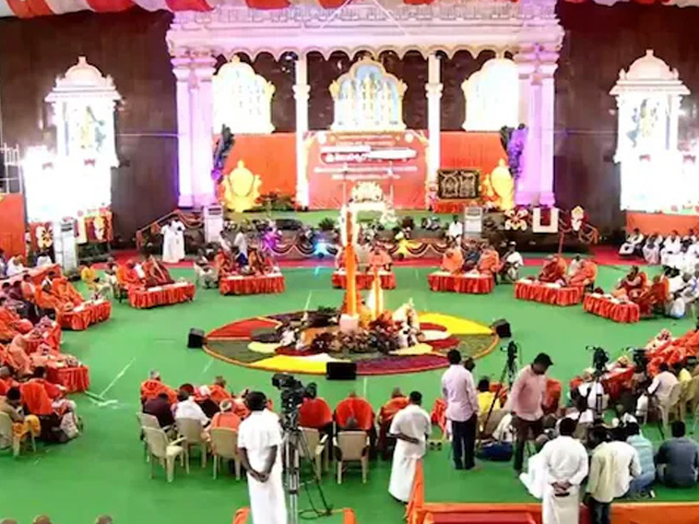 Use AI, Social Media To Spread Sanatana Dharma: Seers At Tirumala Huddle Use AI, Social Media To Spread Sanatana Dharma: Seers At Tirumala Huddle