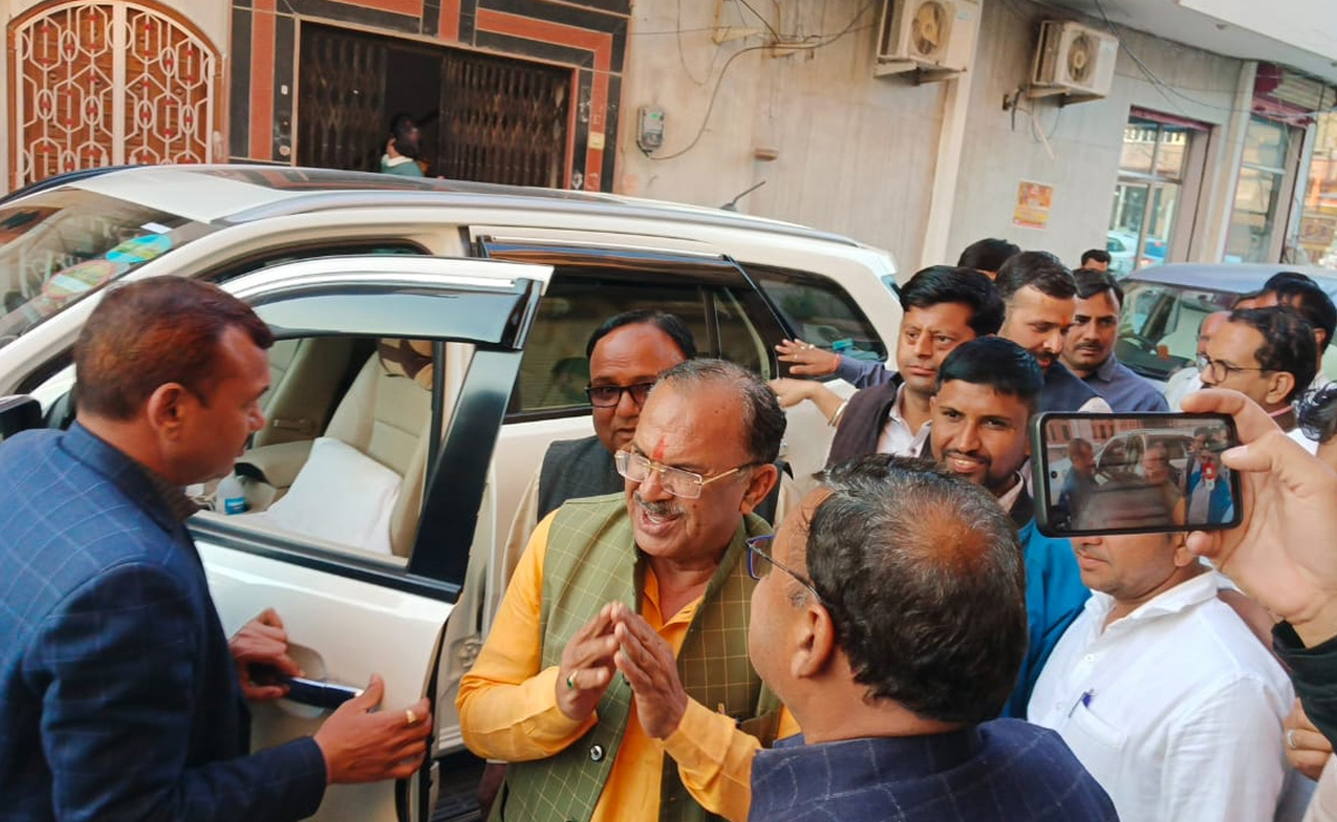 Rajasthan Politics: राजस्थान में धर्मांतरण को लेकर वासुदेव देवनानी का बड़ा बयान, बोले- 'अगर ये नहीं रुका तो...'