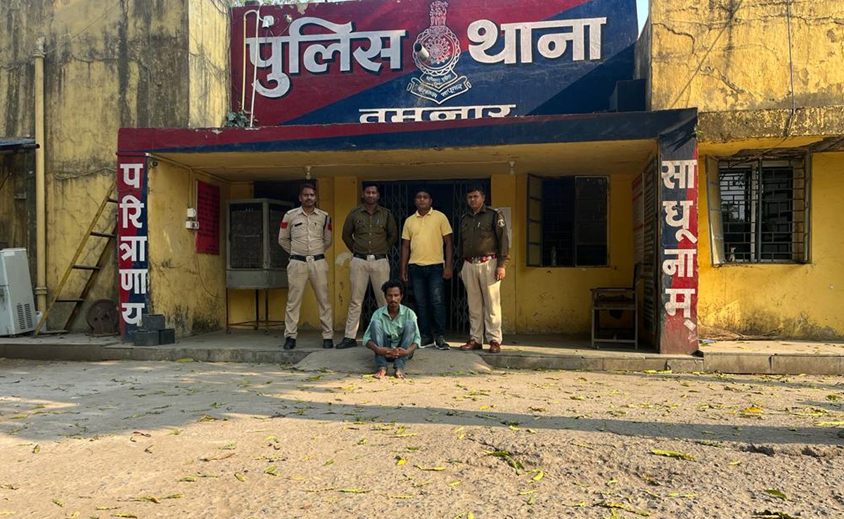 फोन पर बात करती बेटी से पिता ने मांगा खाना, दिया ऐसा जवाब कि बाप ने कर दी हत्या
