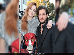 <i>Game Of Thrones</i> Stars Sophie Turner And Kit Harington To Reunite For A Horror Film <i>Game Of Thrones</i> Stars Sophie Turner And Kit Harington To Reunite For A Horror Film