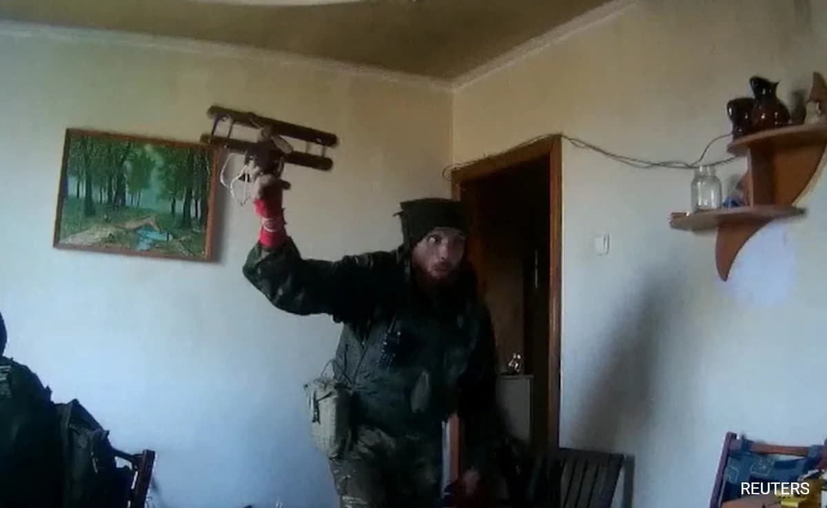 Ukraine-Russia War: How Russia's Military Uses Volunteer Fighters To Plug Gaps In Ukraine - Vimarsana News