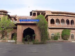 गहलोत और शेखावत ने जिस यूनिवर्सिटी से की थी राजनीति की शुरुआत, वहां लोकसभा चुनाव से पहले मोदी सरकार ने खेला मास्टर स्ट्रोक