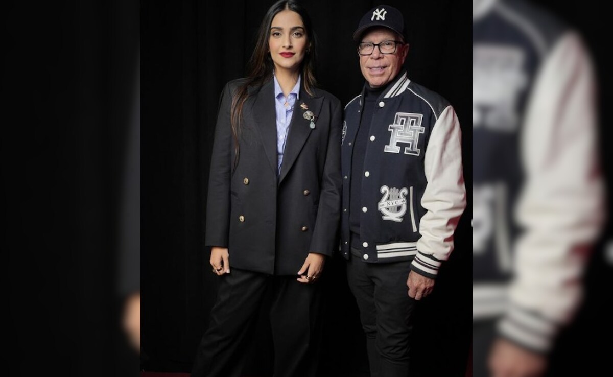 <i>Jab</i> Sonam Kapoor Met Designer Tommy Hilfiger At New York Fashion Week