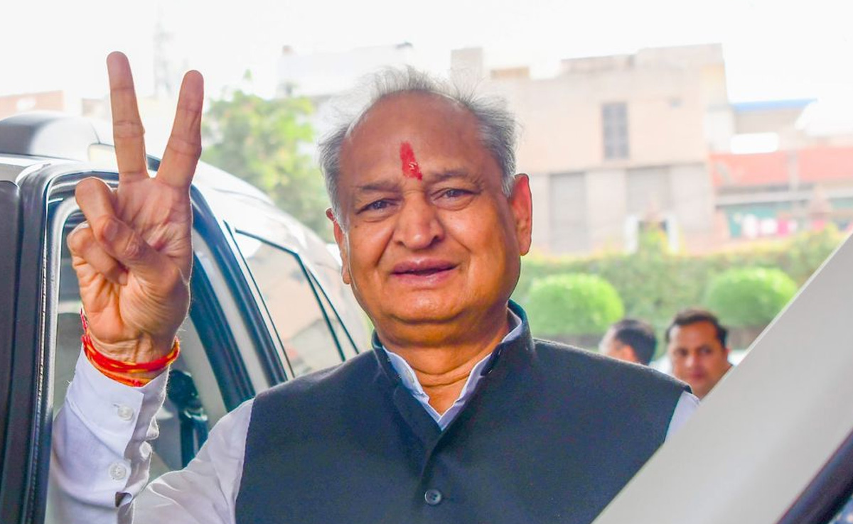 Rajasthan Budget 2024: अशोक गहलोत के एक ट्वीट से गरमाई राजस्थान की सियासत, बोले- 'हर साल ऑटोमेटिक बढ़ेगी पेंशन'