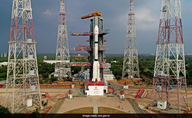 ISRO का 'नॉटी ब्वॉय' शनिवार को लॉन्च करेगा भारत का नया मौसम सैटेलाइट