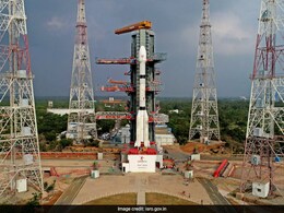 ISRO का 'नॉटी ब्वॉय' शनिवार को लॉन्च करेगा भारत का नया मौसम सैटेलाइट ISRO का 'नॉटी ब्वॉय' शनिवार को लॉन्च करेगा भारत का नया मौसम सैटेलाइट