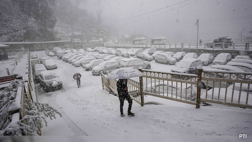 Snowfall Forecast For Himachal Over Next 48 Hours As Tourists Swarm Hills