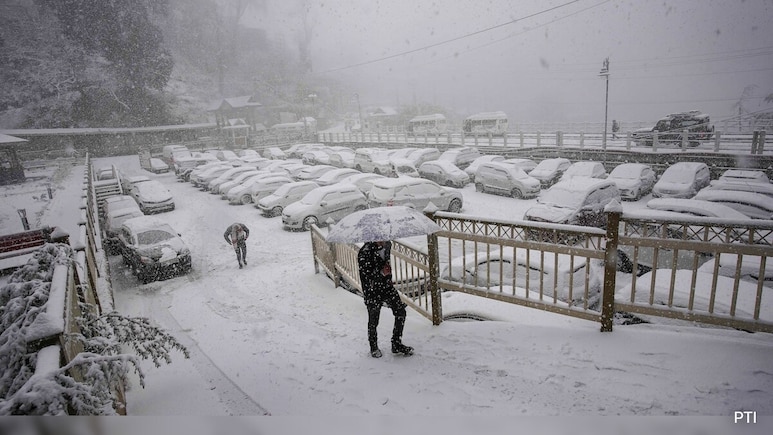 Snowfall Forecast For Himachal Over Next 48 Hours As Tourists Swarm Hills