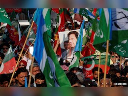 In Tight Pakistan Race, Imran Khan Has Lead, Nawaz Sharif Army's Backing
