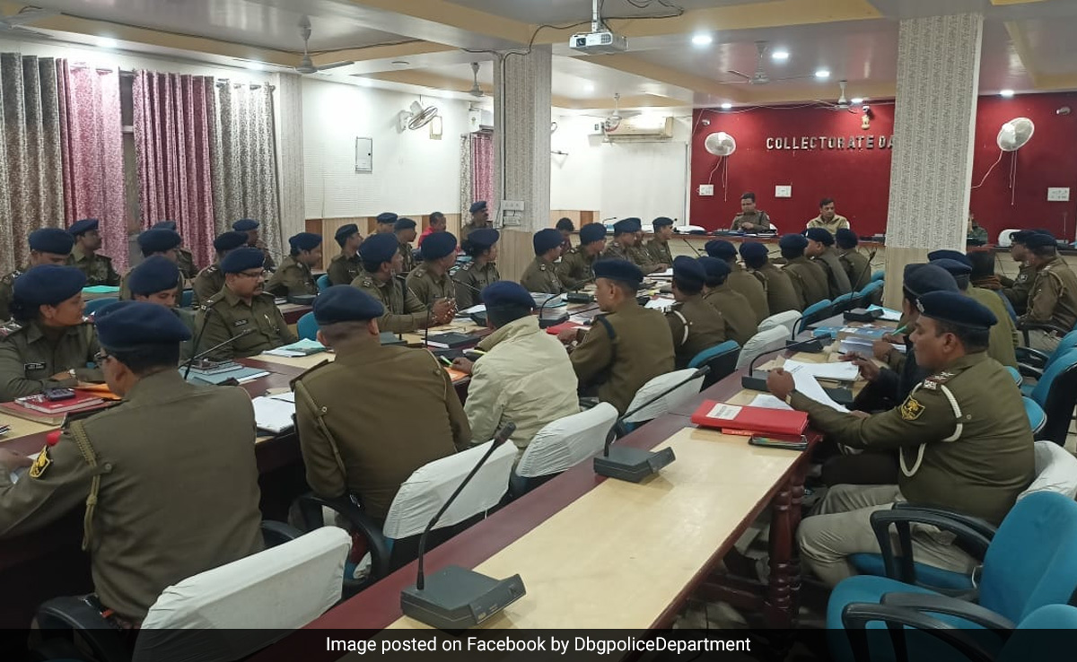 बिहार के दरभंगा में देवी सरस्वती की मूर्ति के विसर्जन के दौरान झड़प, 10 से अधिक लोग घायल