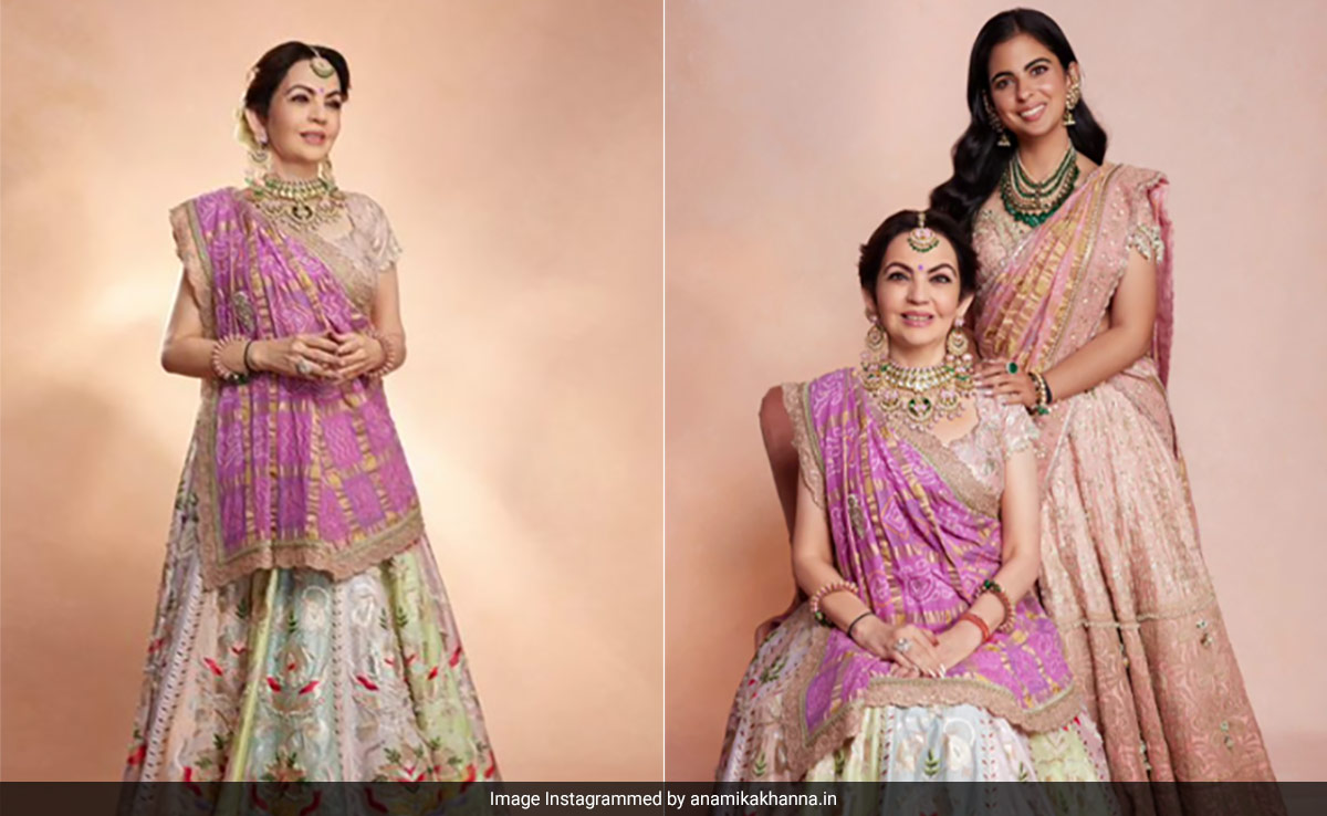 Nita Ambani Weaves An Ethnic Tale In A Pastel Anamika Khanna <i>Lehenga</i> With A Handwoven </i>Gharchola Odhni</i>