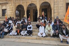 Jaisalmer News: ओरण की जंग: आस्था और पर्यावरण पर लटकी सीमेंट कंपनी की तलवार ! Jaisalmer News: ओरण की जंग: आस्था और पर्यावरण पर लटकी सीमेंट कंपनी की तलवार !