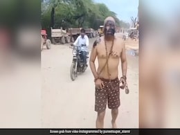 बिग बॉस से निकलते ही आशिकी में डूबा ये कंट्रोवर्शियल कंटेस्टेंट, सिर मुंढवाया मुंह भी किया काला बिग बॉस से निकलते ही आशिकी में डूबा ये कंट्रोवर्शियल कंटेस्टेंट, सिर मुंढवाया मुंह भी किया काला