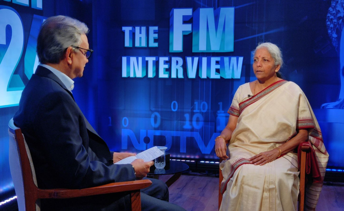 "सरकार की योजनाएं आखिरी शख्स तक पहुंची हैं...": पढ़ें वित्त मंत्री निर्मला सीतारमण का पूरा Exclusive इंटरव्यू