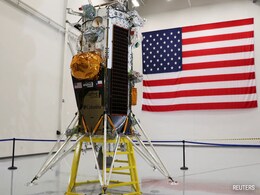 US Private Moon Lander Launch Postponed 2 Hours Before Liftoff US Private Moon Lander Launch Postponed 2 Hours Before Liftoff