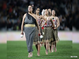 New Zealand's Maoris Heckle Politicians In Treaty Ceremony New Zealand's Maoris Heckle Politicians In Treaty Ceremony