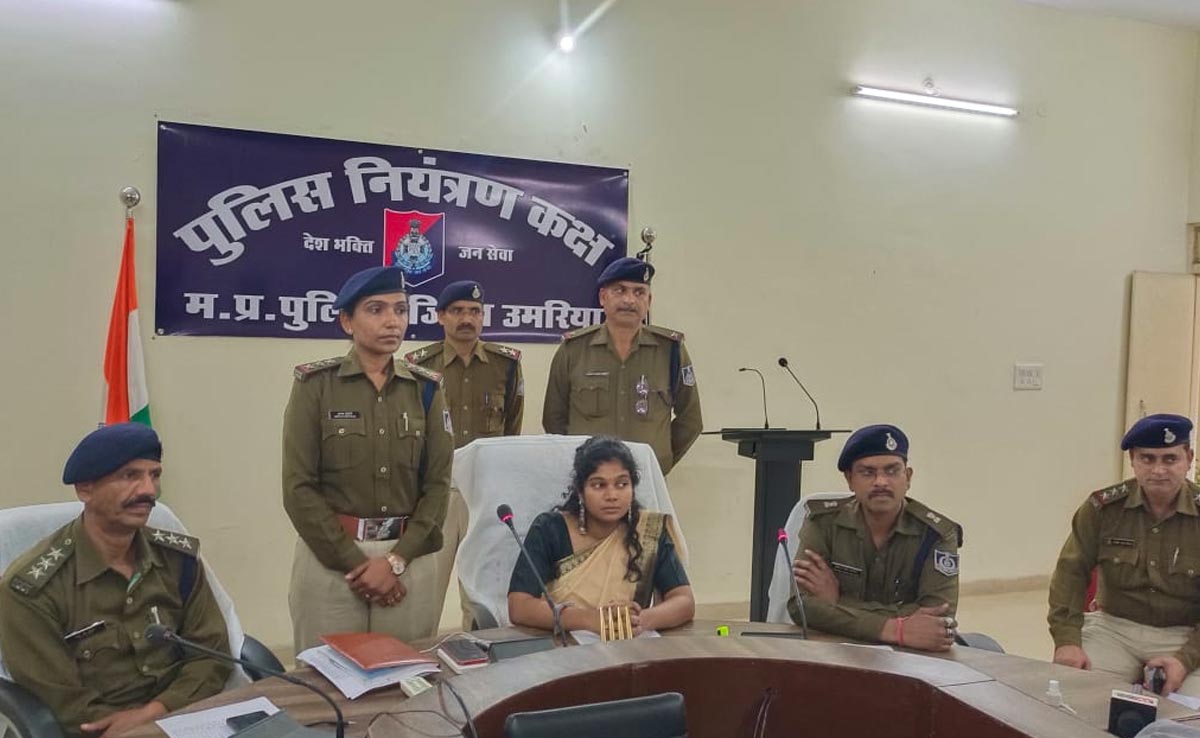 Madhya Pradesh Crime News: जूतों की वजह से पकड़ा गया कातिल, पुलिस ने किया अंधे हत्याकांड का खुलासा