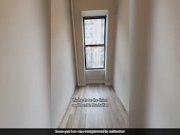 This Tiniest New York Apartment With No Bathroom Or Kitchen Lists For $1,200 Per Month This Tiniest New York Apartment With No Bathroom Or Kitchen Lists For $1,200 Per Month