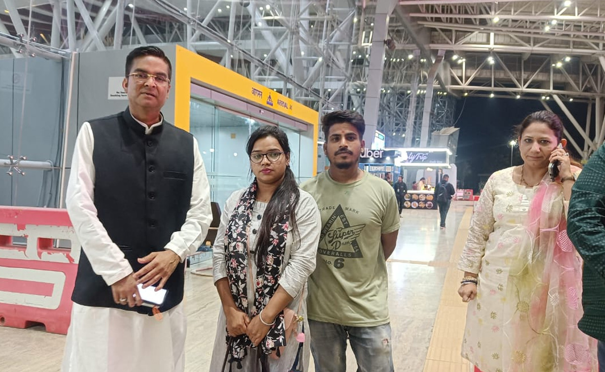 गृहमंत्री विजय और MLA रिकेश की मदद से छत्तीसगढ़ पहुंची महिला, ओमान में बनाया गया था बंधक