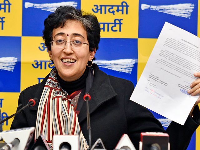 "डराने के लिए...": आप नेताओं के यहां ईडी की छापेमारी पर आतिशी