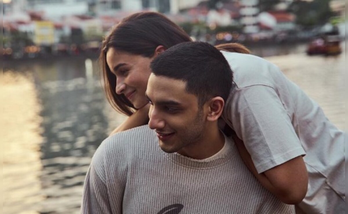 Alia Bhatt Shares Pics With <i>Jigra</i> Co-Star Vedang Raina After Film's Wrap. Khushi Kapoor Reacts