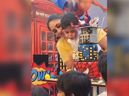 करीना कपूर और सैफ अली खान के बेटे जेह को तीसरे जन्मदिन की पार्टी के लिए स्पाइडर-मैन केक देखकर आपके मुंह में भी आ जाएगा पानी करीना कपूर और सैफ अली खान के बेटे जेह को तीसरे जन्मदिन की पार्टी के लिए स्पाइडर-मैन केक देखकर आपके मुंह में भी आ जाएगा पानी