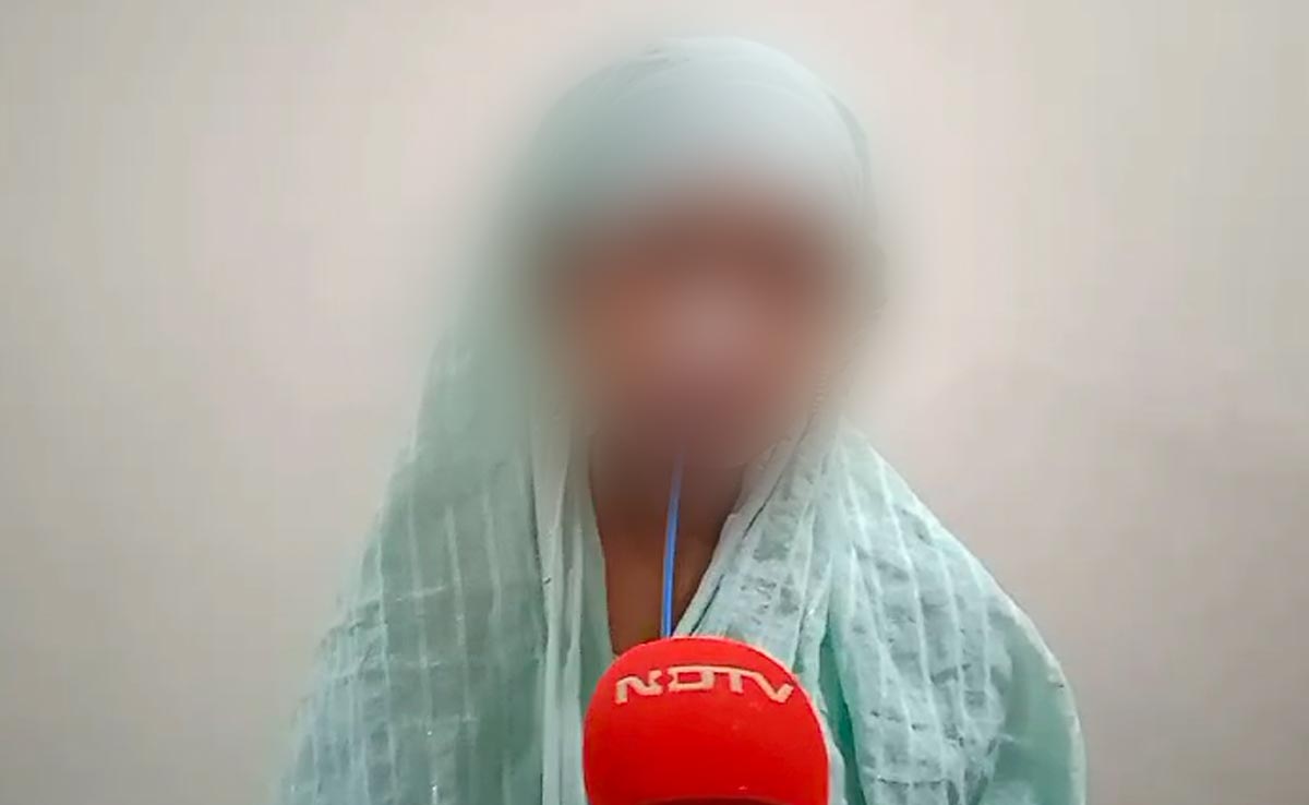 बुरी तरह पीटा और पिला दिया हार्पिक... नाक में नली लगाकर एसपी ऑफिस पहुंची एक दहेज पीड़िता