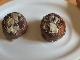 Nutritionist Praises Gujarati Delight "Adadiyo" For Its Nourishing Qualities